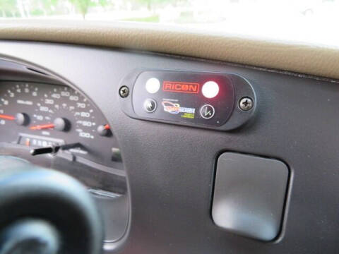 2006 Ford E-Series E-250 SD