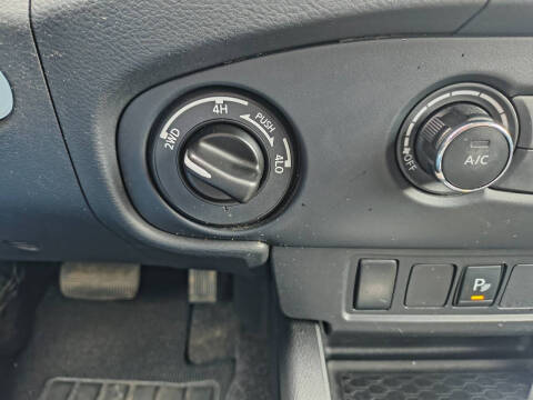 2022 Nissan Frontier S