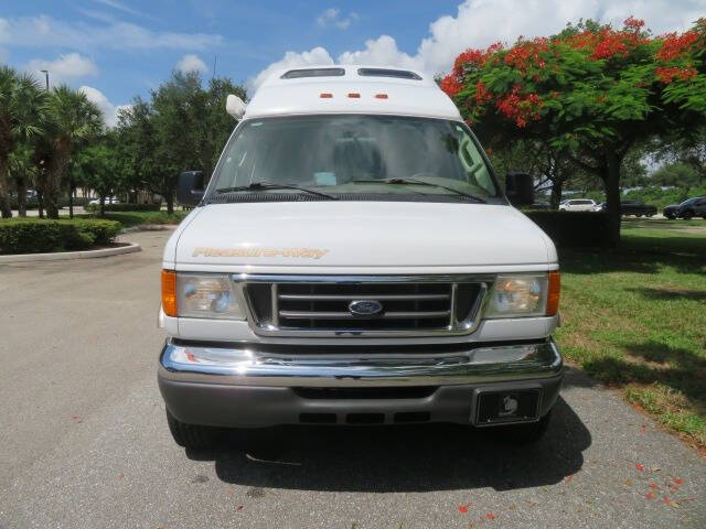 2006 Ford E-Series E-350 SD