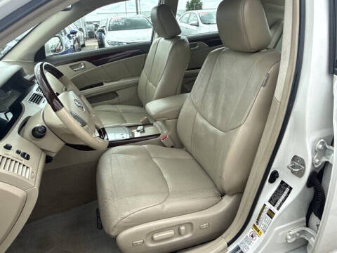 2010 Toyota Avalon XL