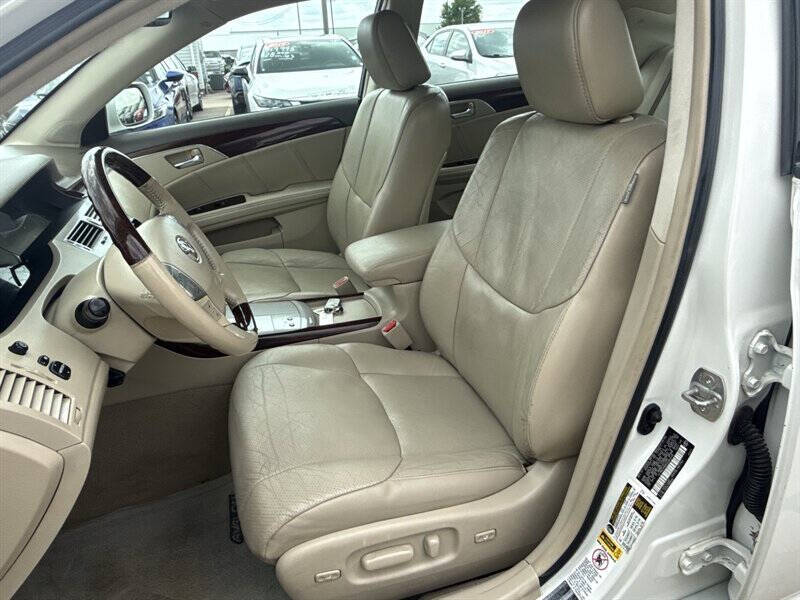 2010 Toyota Avalon XL