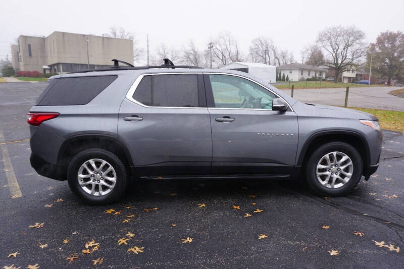 2020 Chevrolet Traverse LT Cloth