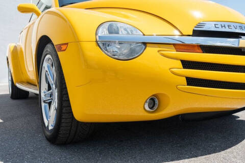 2004 Chevrolet SSR LS