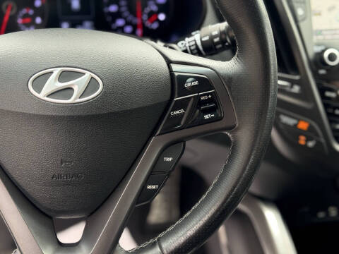 2017 Hyundai Veloster Turbo