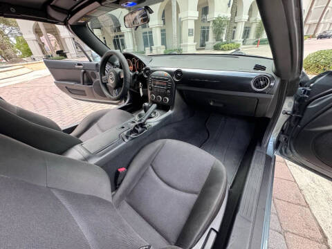 2013 Mazda MX-5 Miata Sport