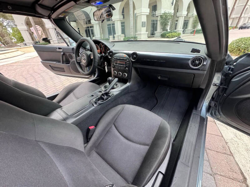 2013 Mazda MX-5 Miata Sport