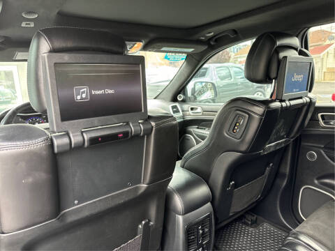 2019 Jeep Grand Cherokee SRT