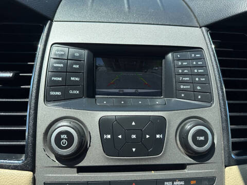 2017 Ford Taurus SEL