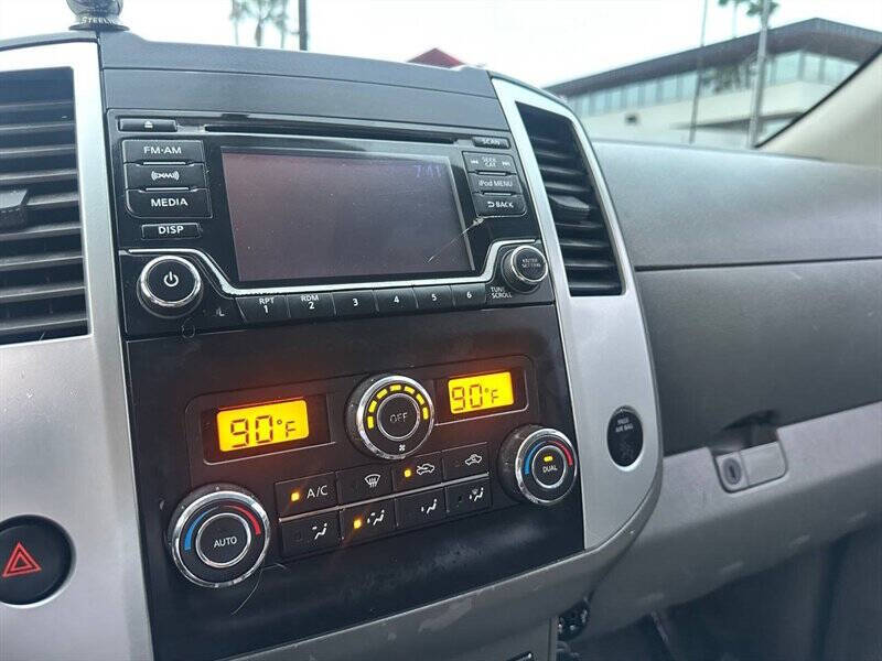 2017 Nissan Frontier SV