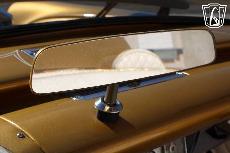 1957 Ford Thunderbird