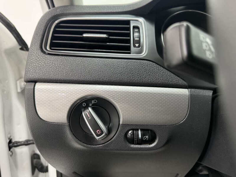 2016 Volkswagen Jetta