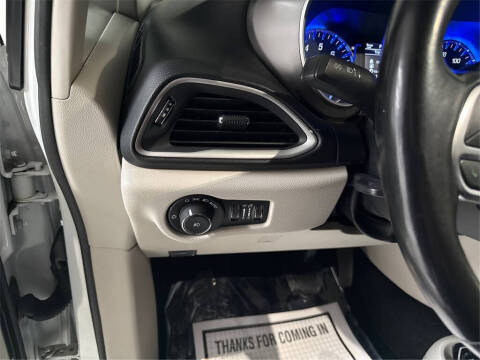 2020 Chrysler Pacifica Touring L