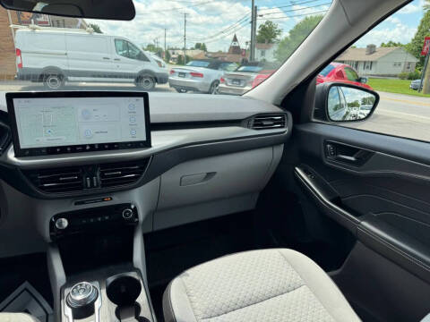 2023 Ford Escape Hybrid Active