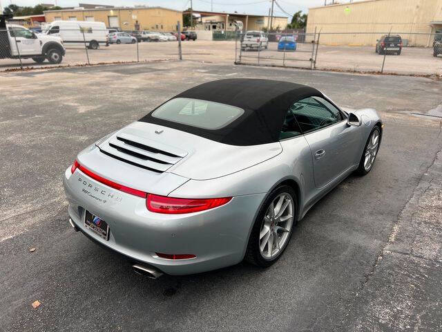 2014 Porsche 911 Carrera 4