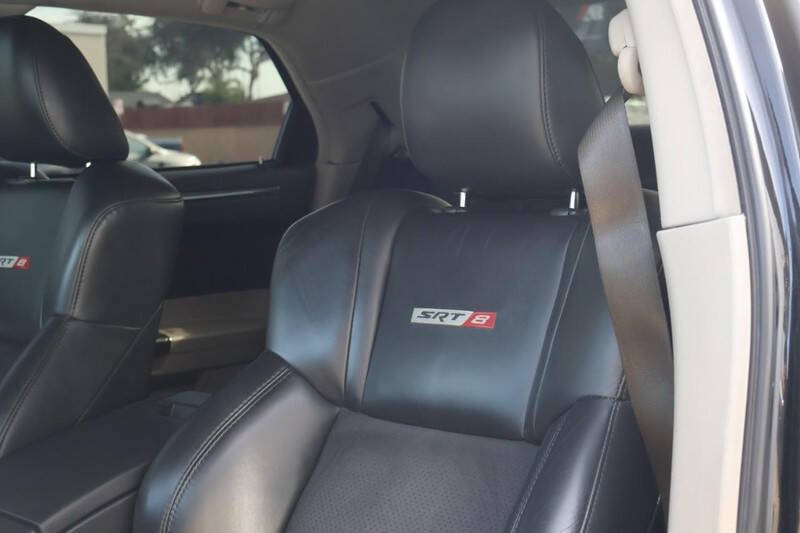 2006 Chrysler 300 SRT-8