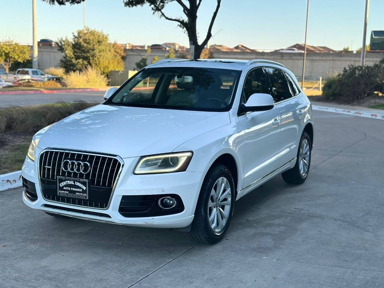 2014 Audi Q5 for sale at Central Union Auto Finance LLC in Austin, TX