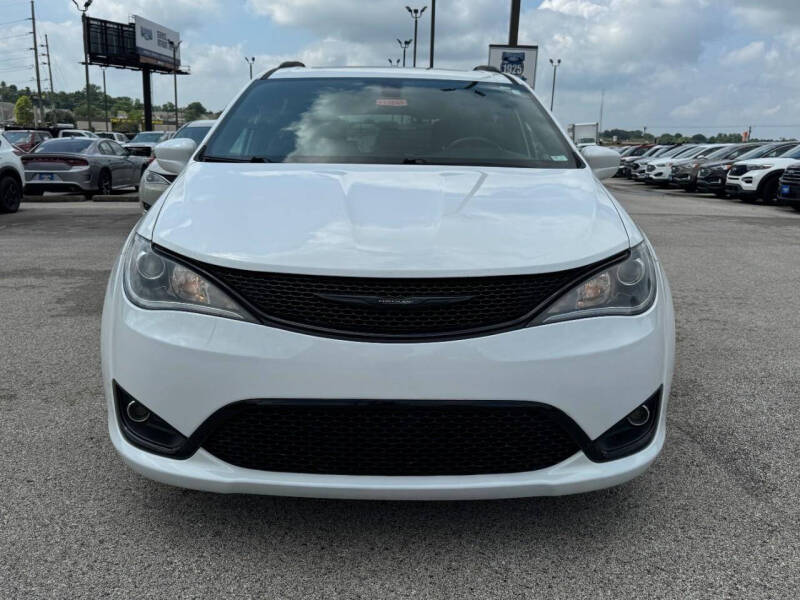 2018 Chrysler Pacifica Touring L Plus
