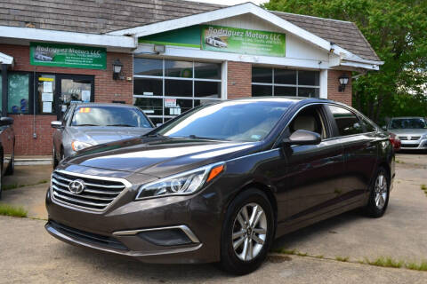 2016 Hyundai Sonata for sale at RODRIGUEZ MOTORS LLC in Fredericksburg VA