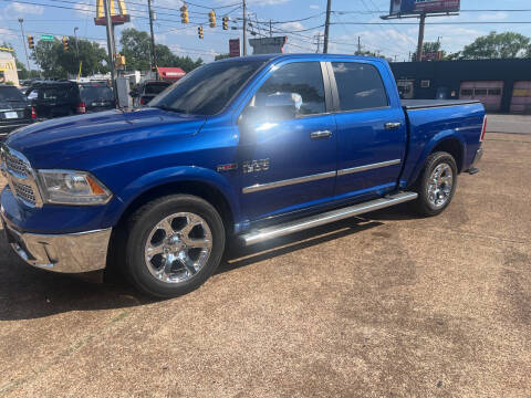 2015 RAM 1500 Laramie