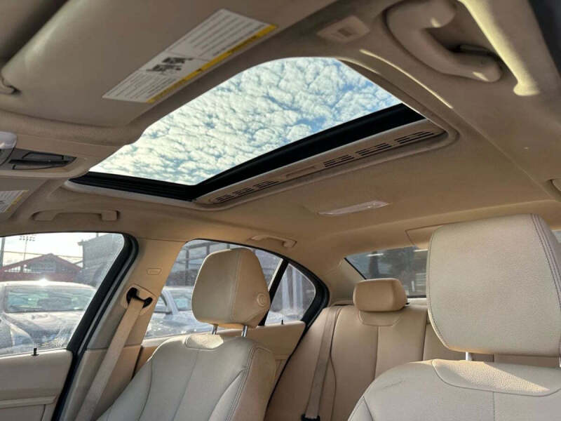 2014 BMW 3 Series 328i