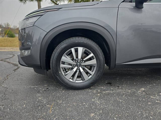 2025 Nissan Pathfinder SL