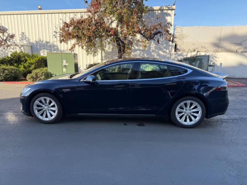 2013 Tesla Model S