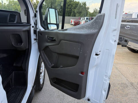 2022 Ford E-Transit 350