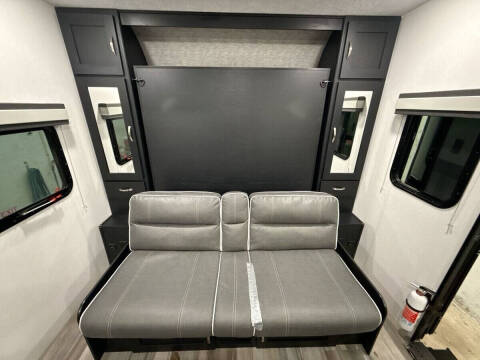 2023 Coachmen RV Freedom Express Select