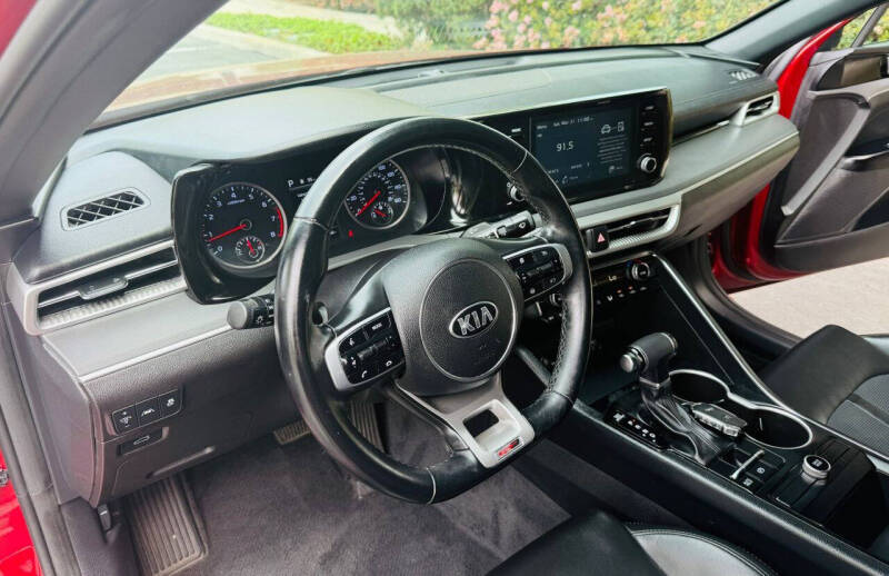 2021 Kia K5 GT-Line