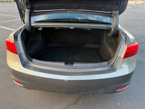 2013 Acura ILX 2.0L w/Tech