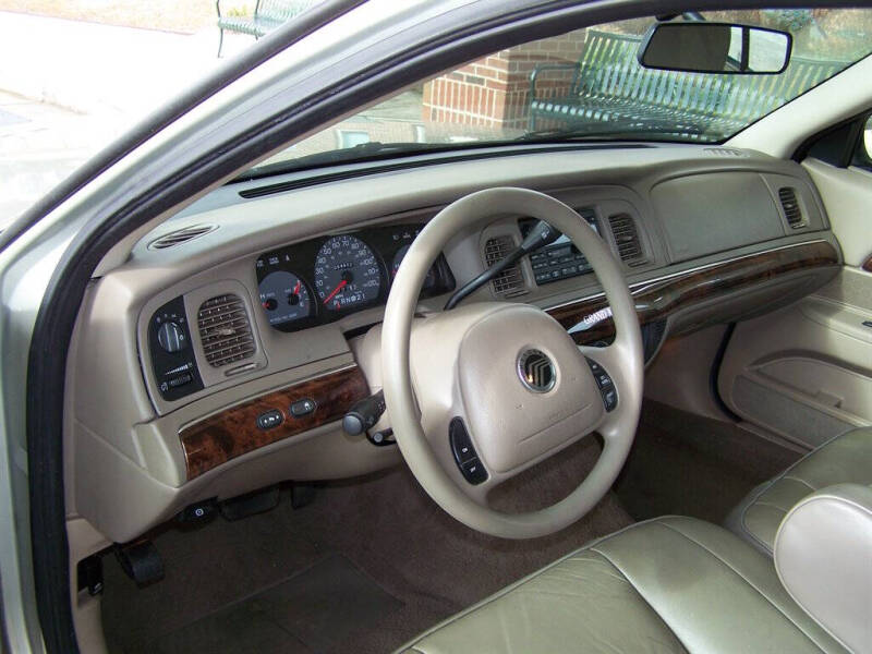 2004 Mercury Grand Marquis GS