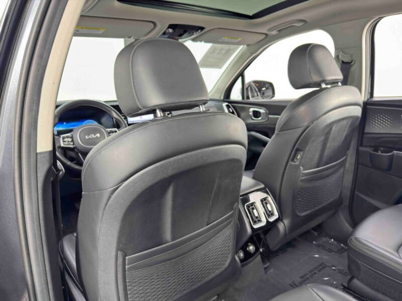 2023 Kia Sorento SX
