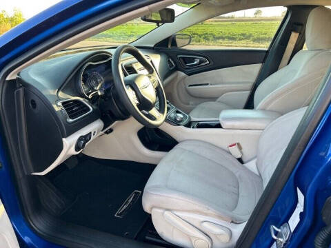 2016 Chrysler 200 Limited