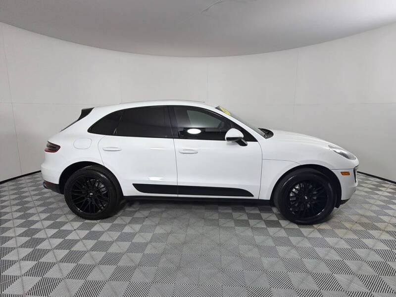2016 Porsche Macan S