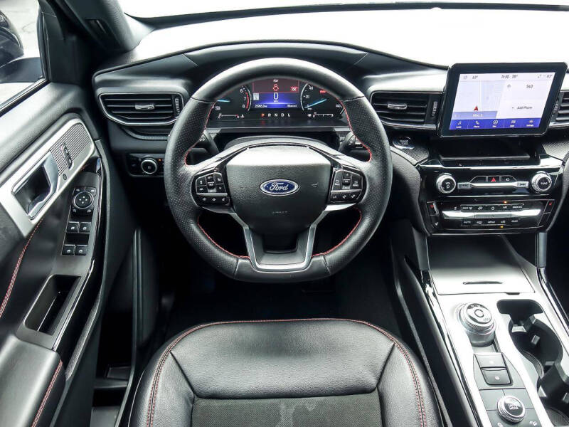 2023 Ford Explorer ST-Line