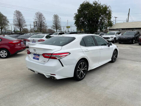 2019 Toyota Camry SE