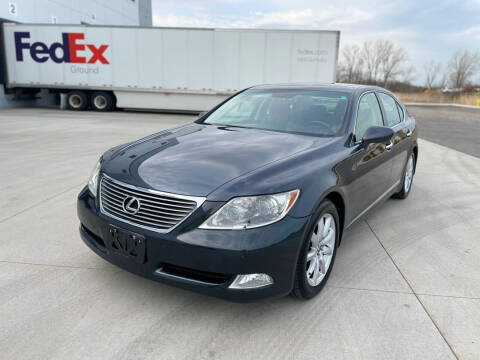 2007 Lexus LS 460 for sale at Clutch Motors in Lake Bluff IL