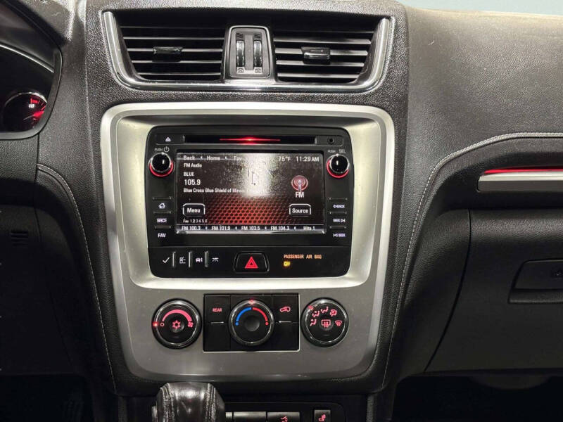 2016 GMC Acadia SLE-2
