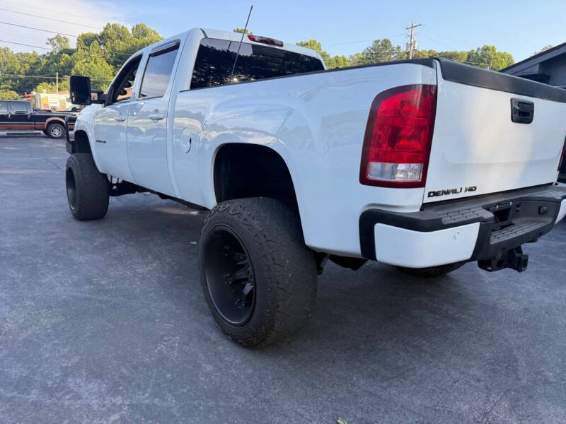 2011 GMC Sierra 2500HD Denali