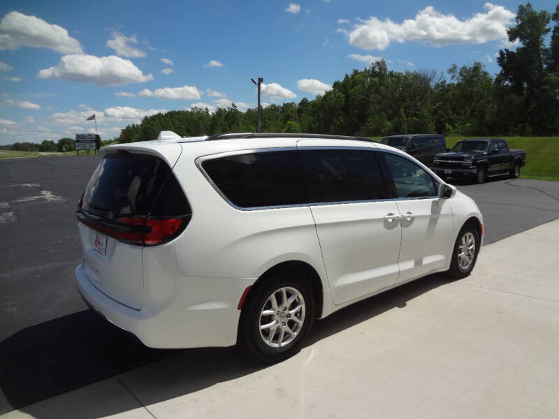 2022 Chrysler Pacifica Touring L