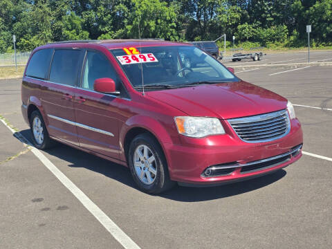 2012 Chrysler Town and Country Touring