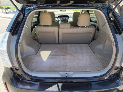 2012 Toyota Prius v Two