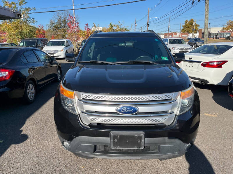 2014 Ford Explorer XLT photo 13