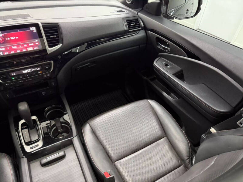 2017 Honda Ridgeline Black Edition