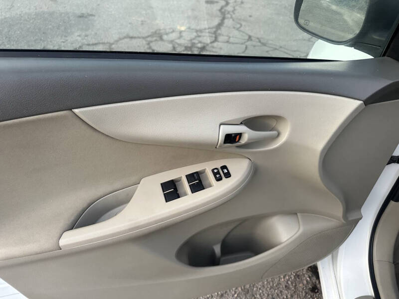 2009 Toyota Corolla LE