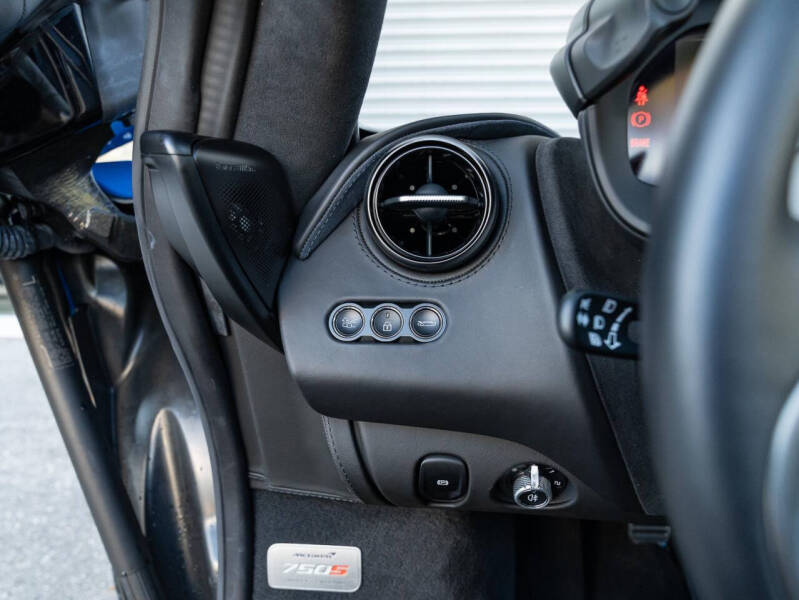 2024 McLaren 750S Spider