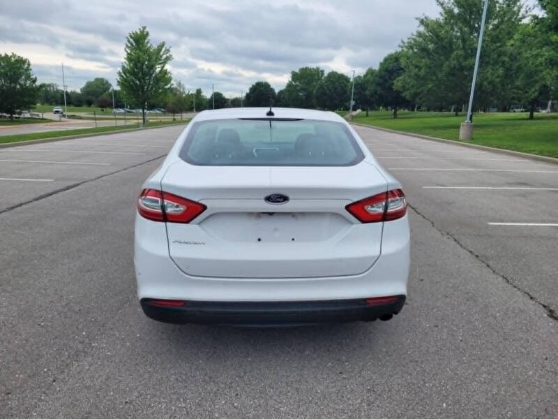 2015 Ford Fusion S