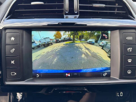 2017 Jaguar XE 35t Premium