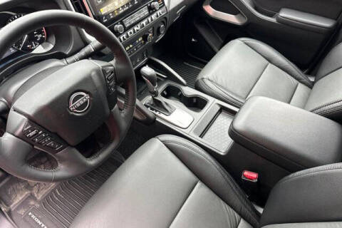 2025 Nissan Frontier SV