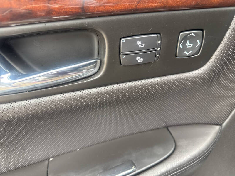 2008 Cadillac DTS Luxury II